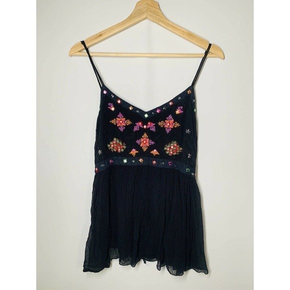 Etc. 100% Viscose Embroidered Spaghetti Strap Tank Top Black Women's Large - Picture 1 of 3